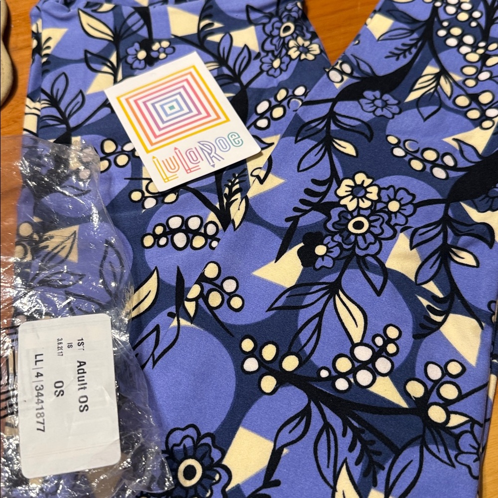 LuLaRoe Purple and Cream Floral Leggings